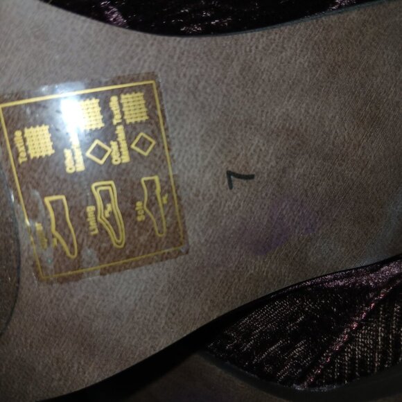 BAND OF GYPSIES PURPLE VELVET HEELED SANDAL, WOMENS SIZE 7 - Picture 4 of 8